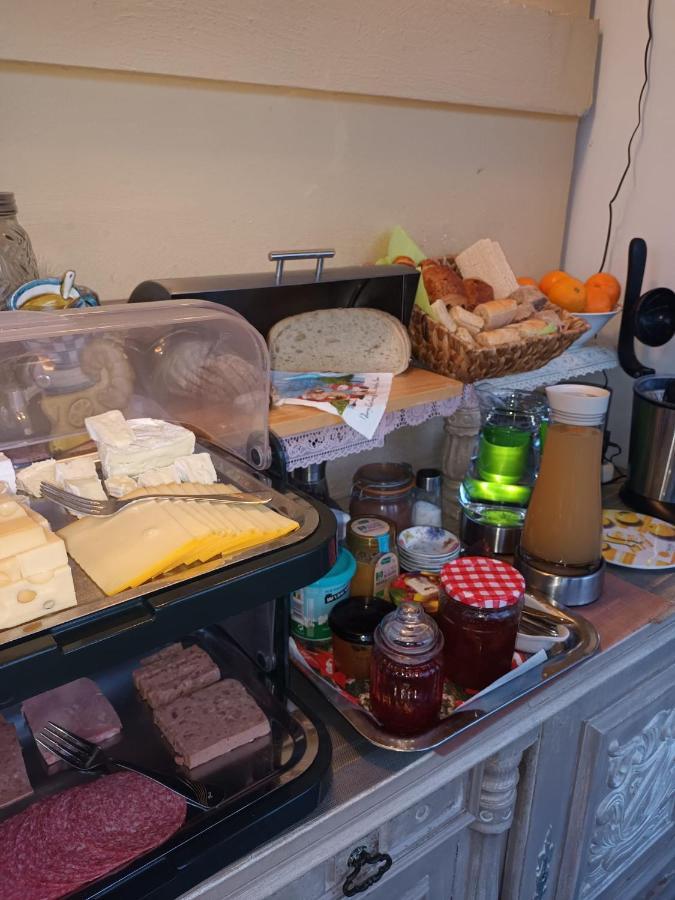 克雷美小屋住宿加早餐酒店 韦尔维耶 外观 照片