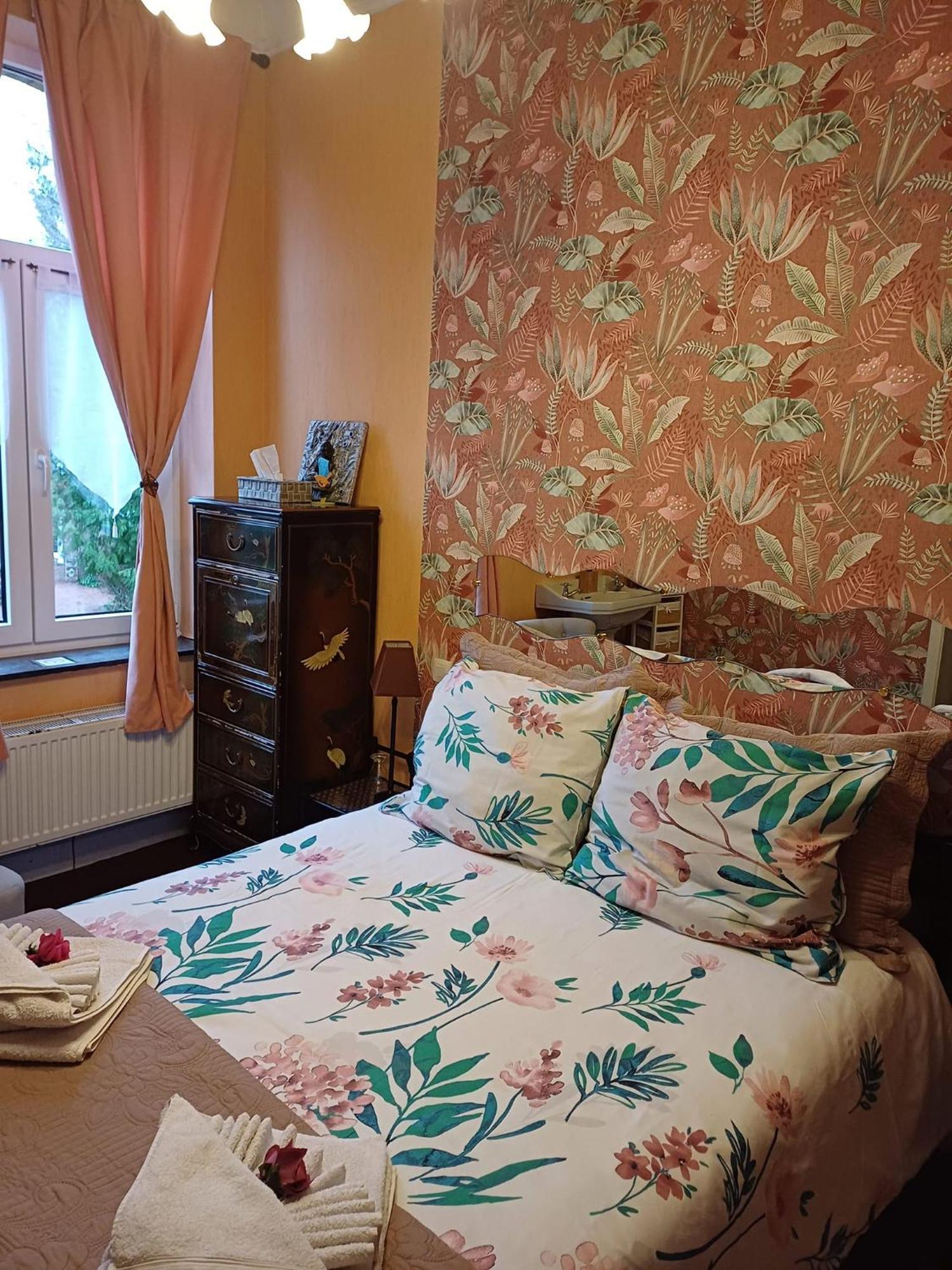 克雷美小屋住宿加早餐酒店 韦尔维耶 外观 照片